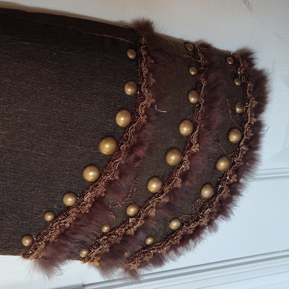 Unique capris - Picture 2 of 3